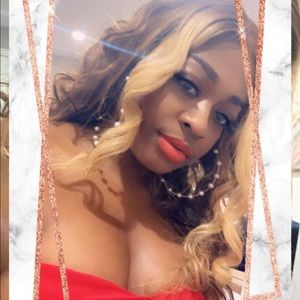 Meet your Posher, Senora